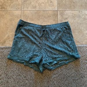 NWOT | Maurice’s crochet shorts